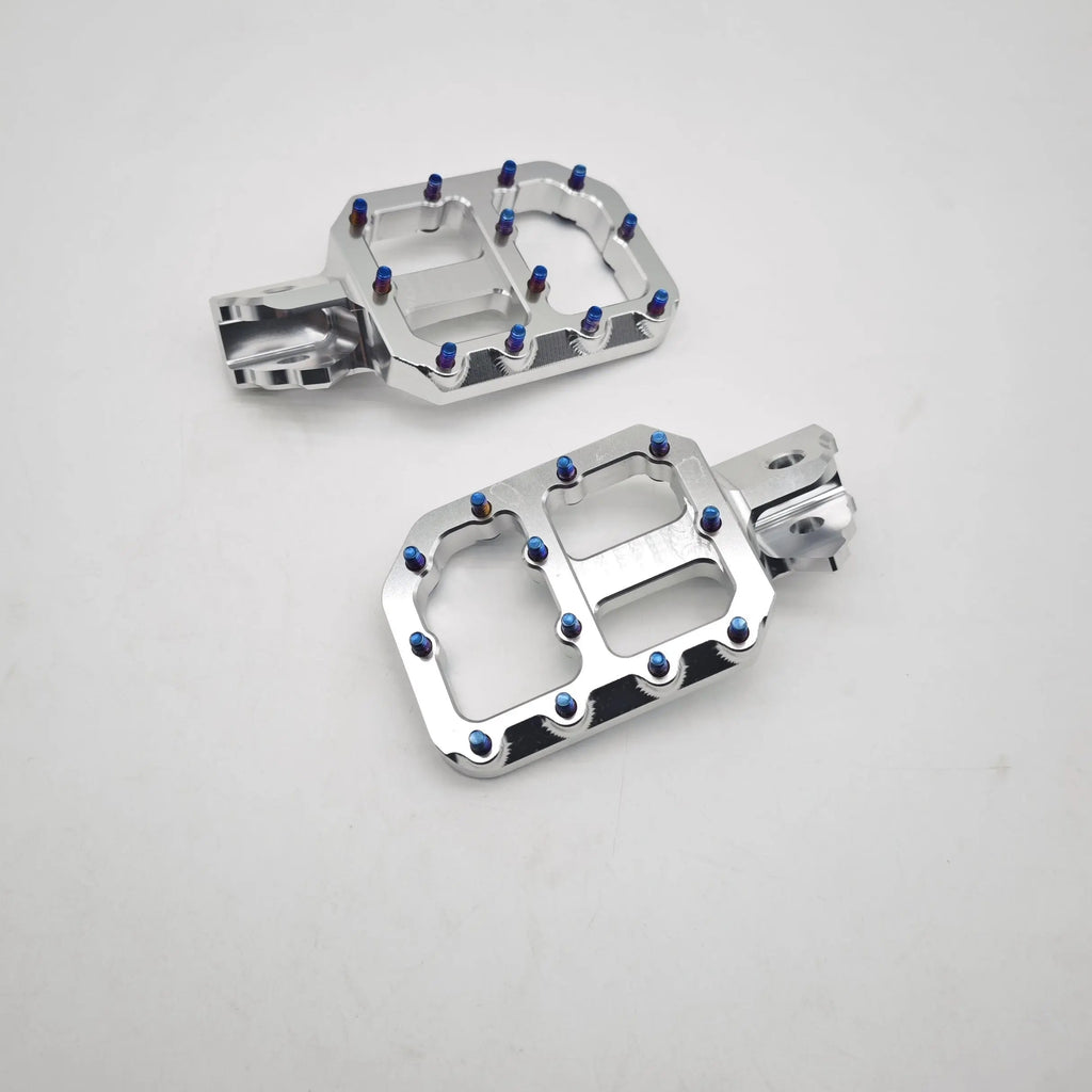 CNC Footpegs Titanium style